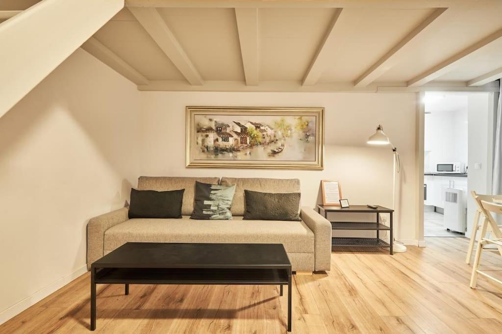 Apartamento Con Encanto En Sol - Madrid #A, Madrid